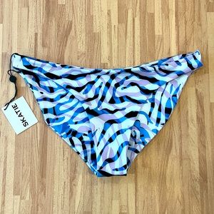 SKATIE Cheryl Bottom - Meridian